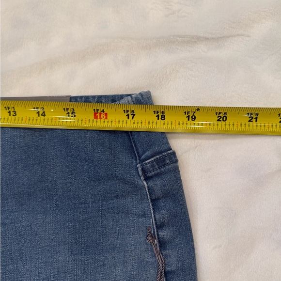 Soft Surrounding, Classic Blue Women's Pull-on Jeans, Large - Picture 13 of 15